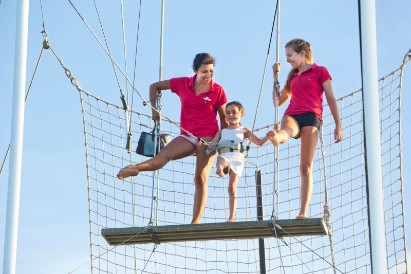 club med trapeze