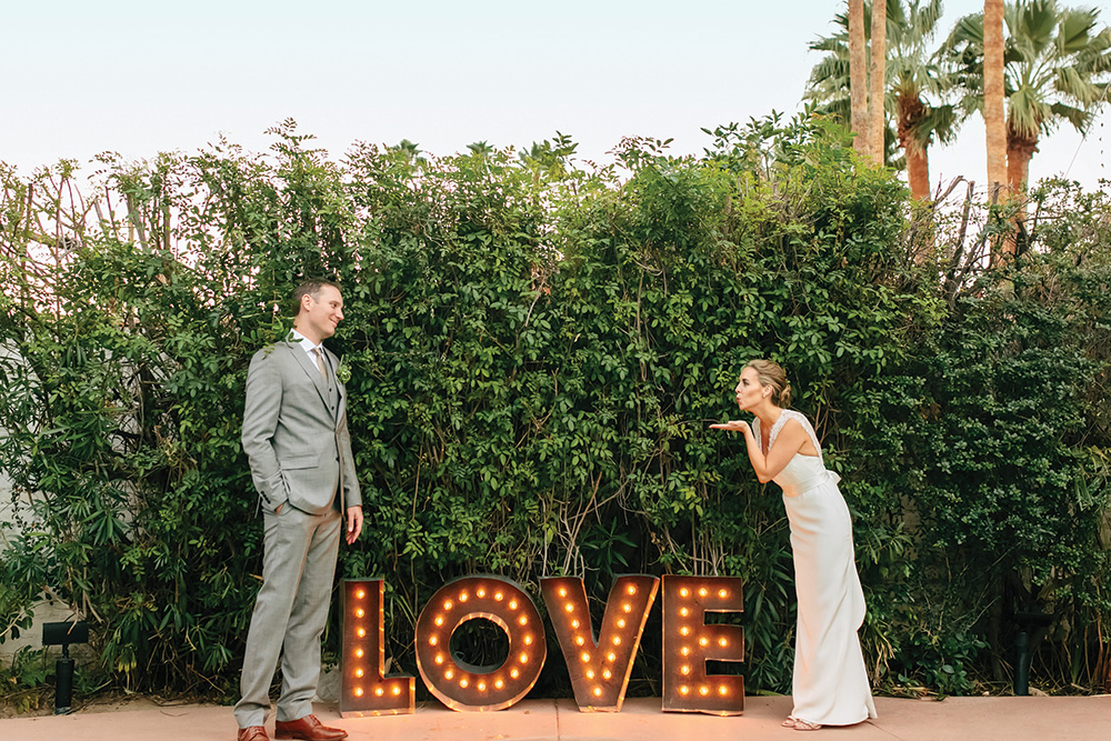 love wedding sign lights