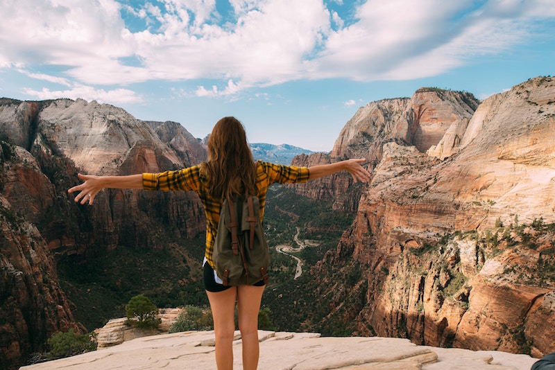 engagement on a moutaintop new years resolution