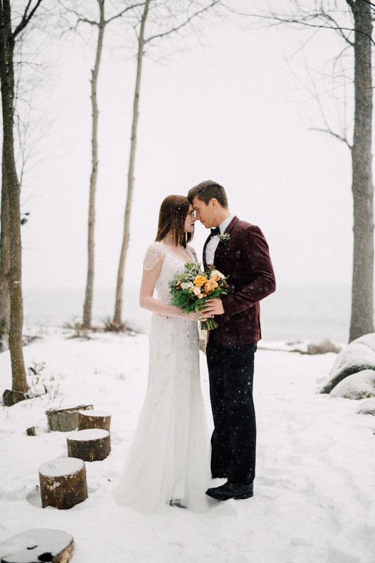 romantic snowy wedding photo
