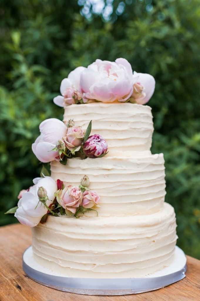 royal wedding buttercream cake