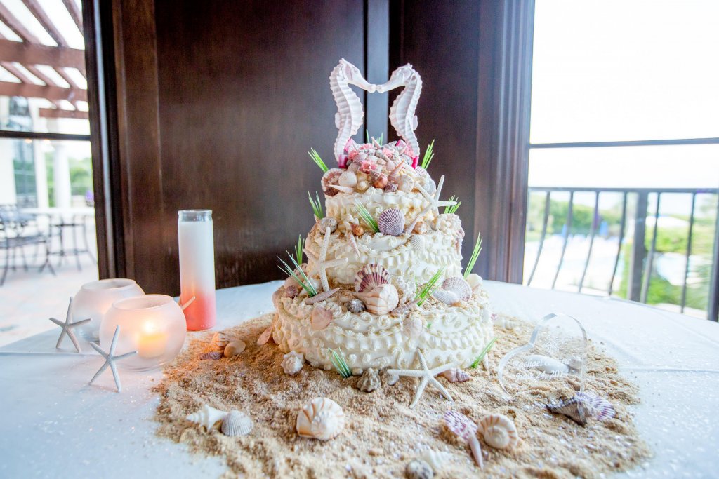 seahorse wedding cake