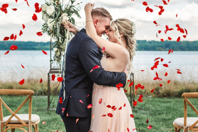 bride and groom wedding ceremony