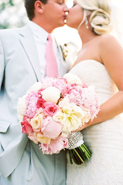 spring wedding bouquet