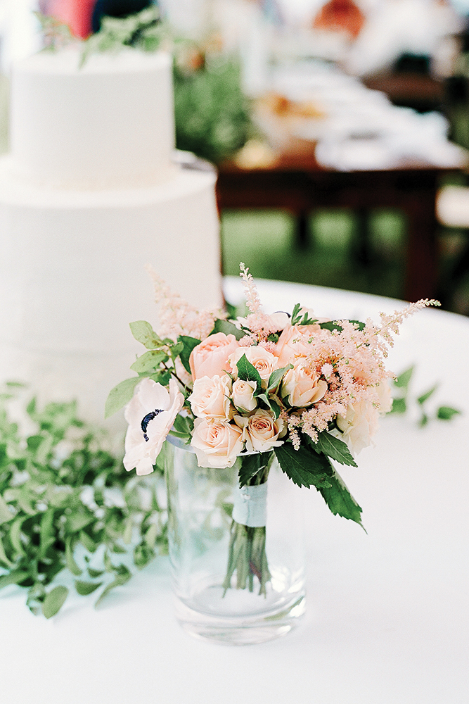 classic wedding cake