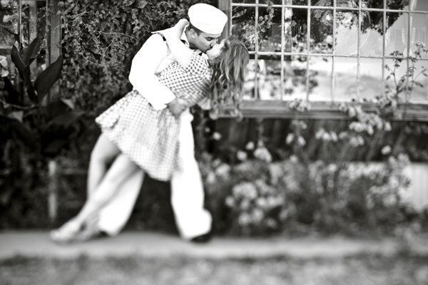 navy sailor engagement photos