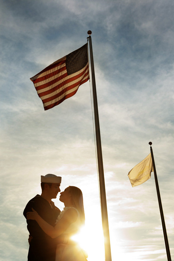 wars end kiss engagement photos