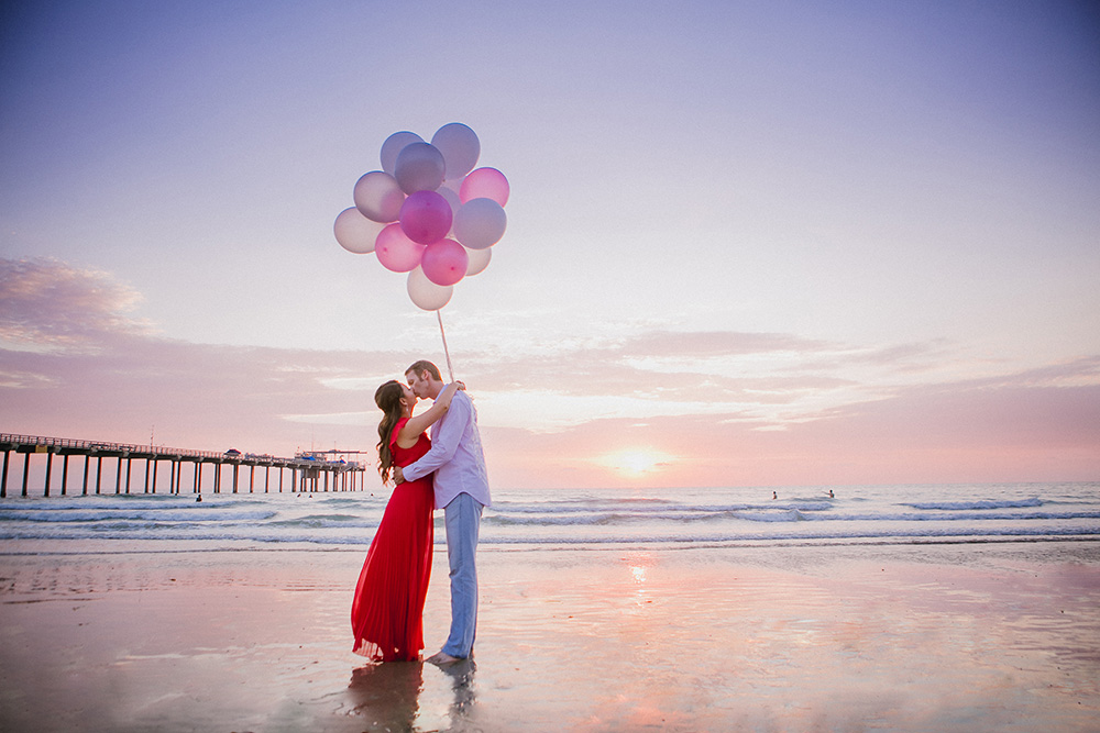 Engagement photo on the beach