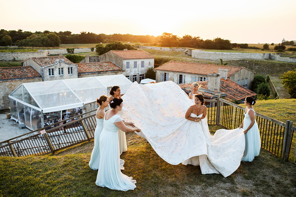 bride and bridesmaids