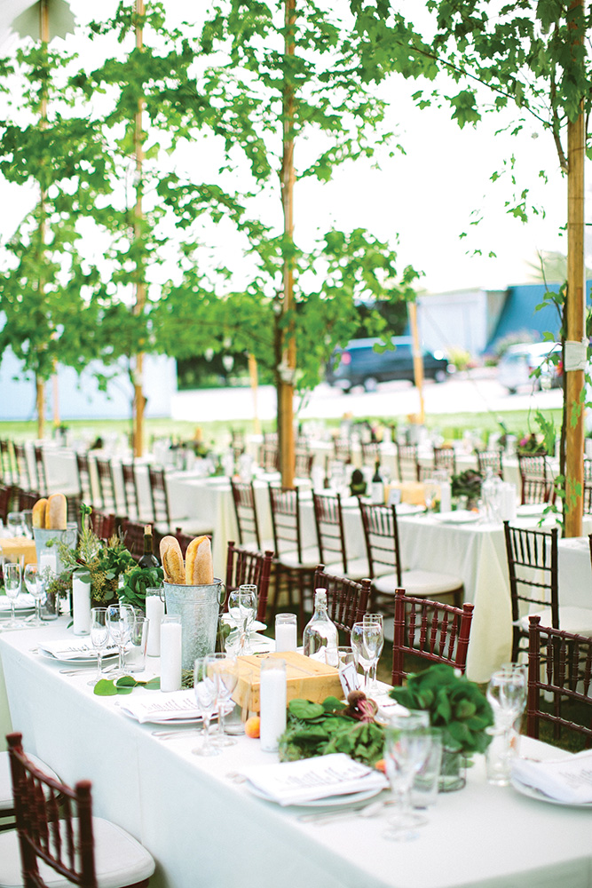 outdoor wedding table decor