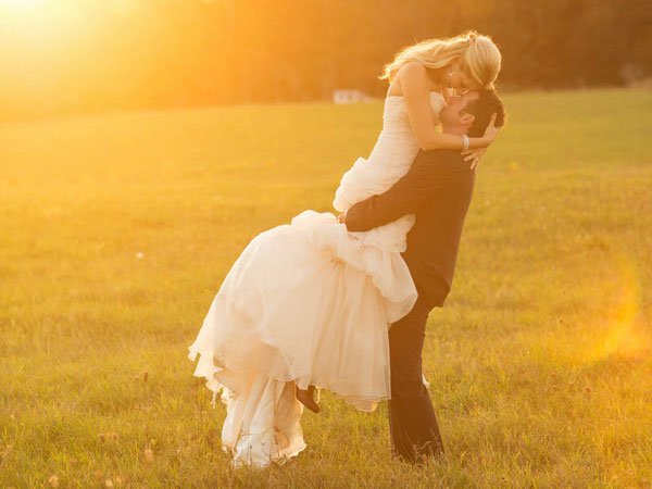 romantic wedding photo