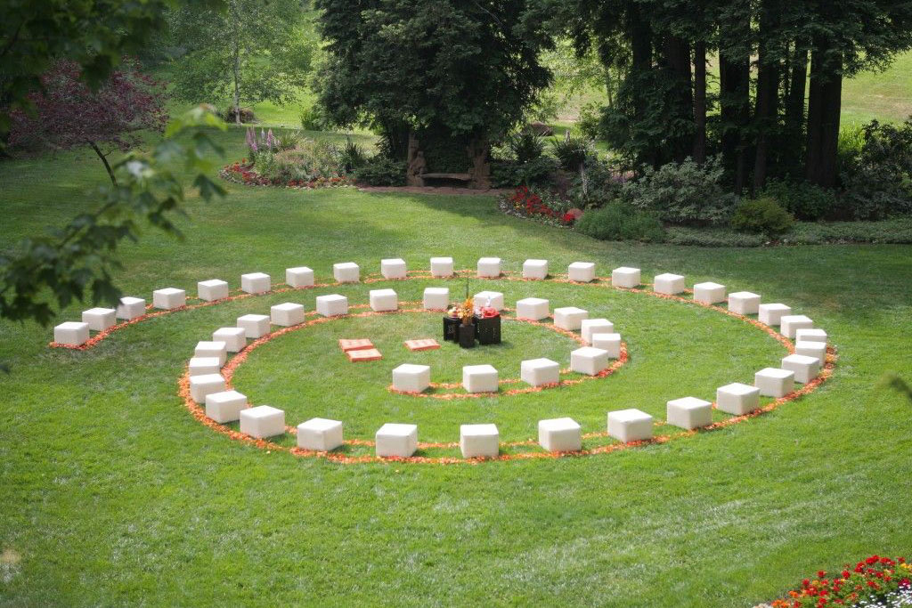 spiral wedding ceremony seating