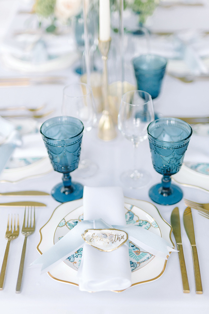 Blue wedding place setting