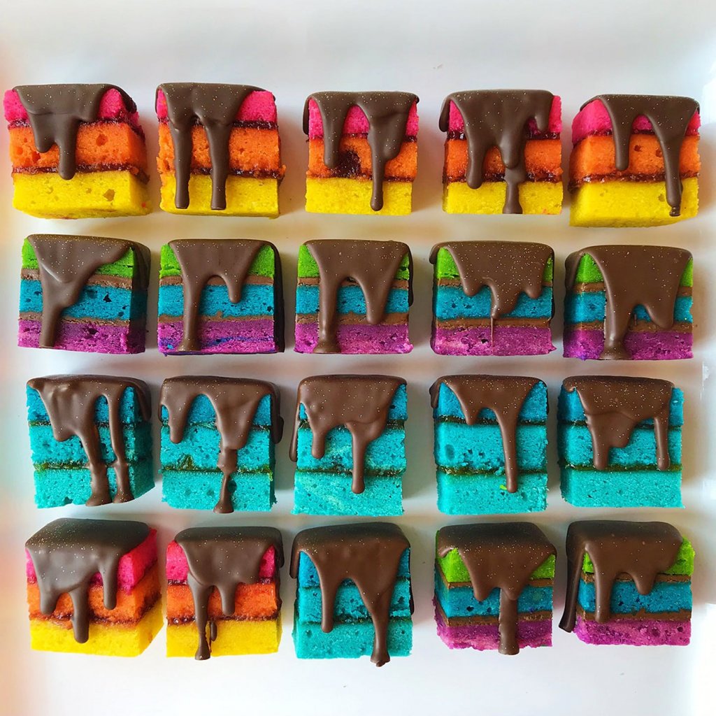 zola bakes rainbow cookies