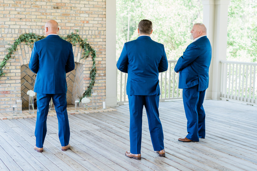 Wedding first look with parents