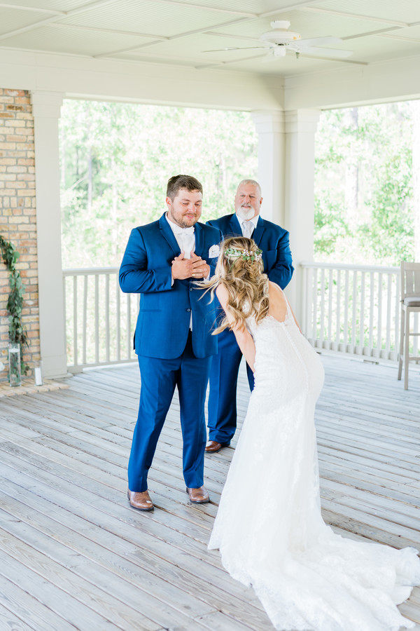 Wedding first look with parents