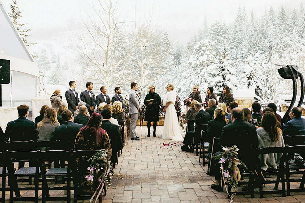 winter wedding outdoor ceremony