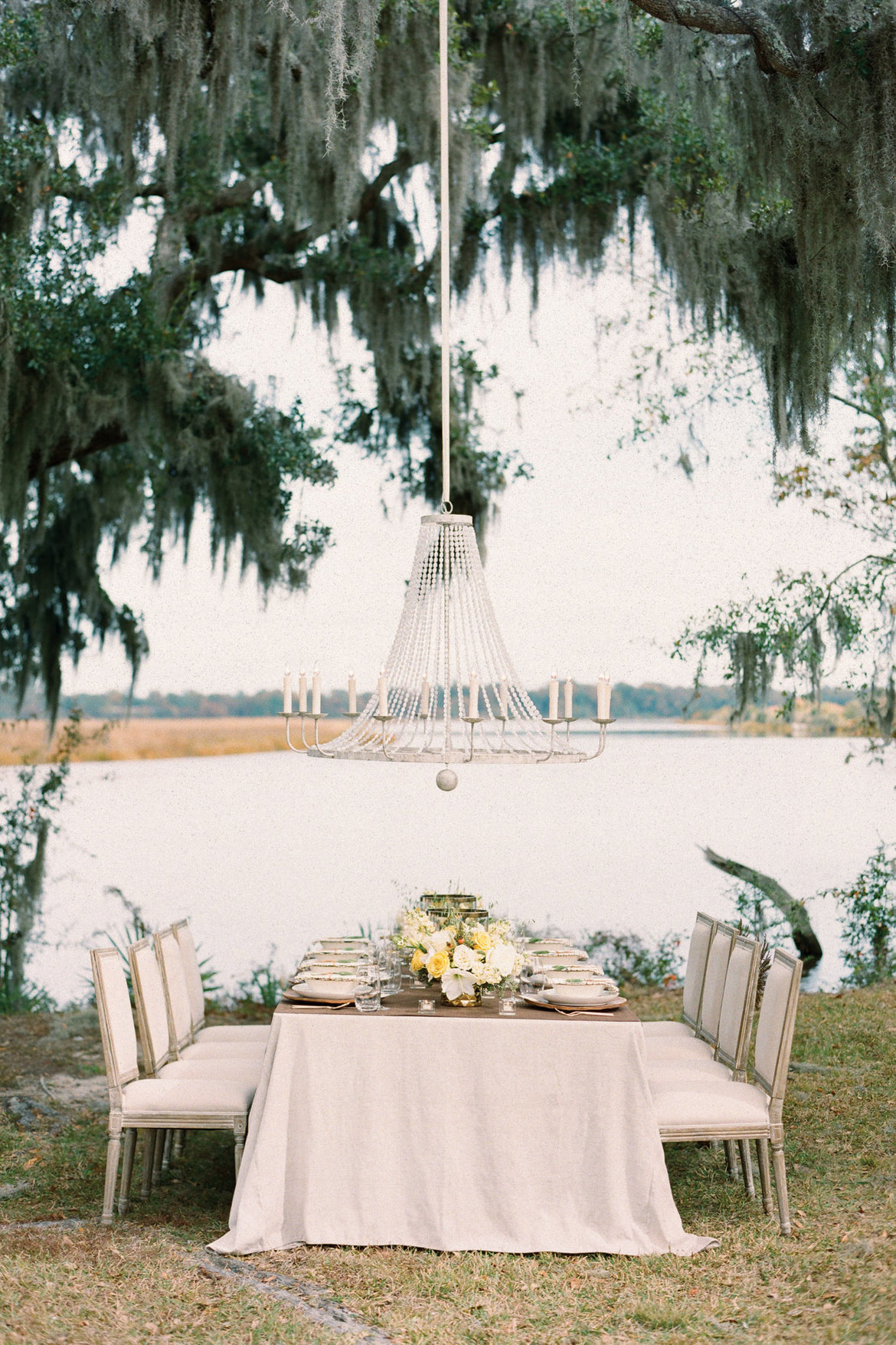 coastal luxe wedding style