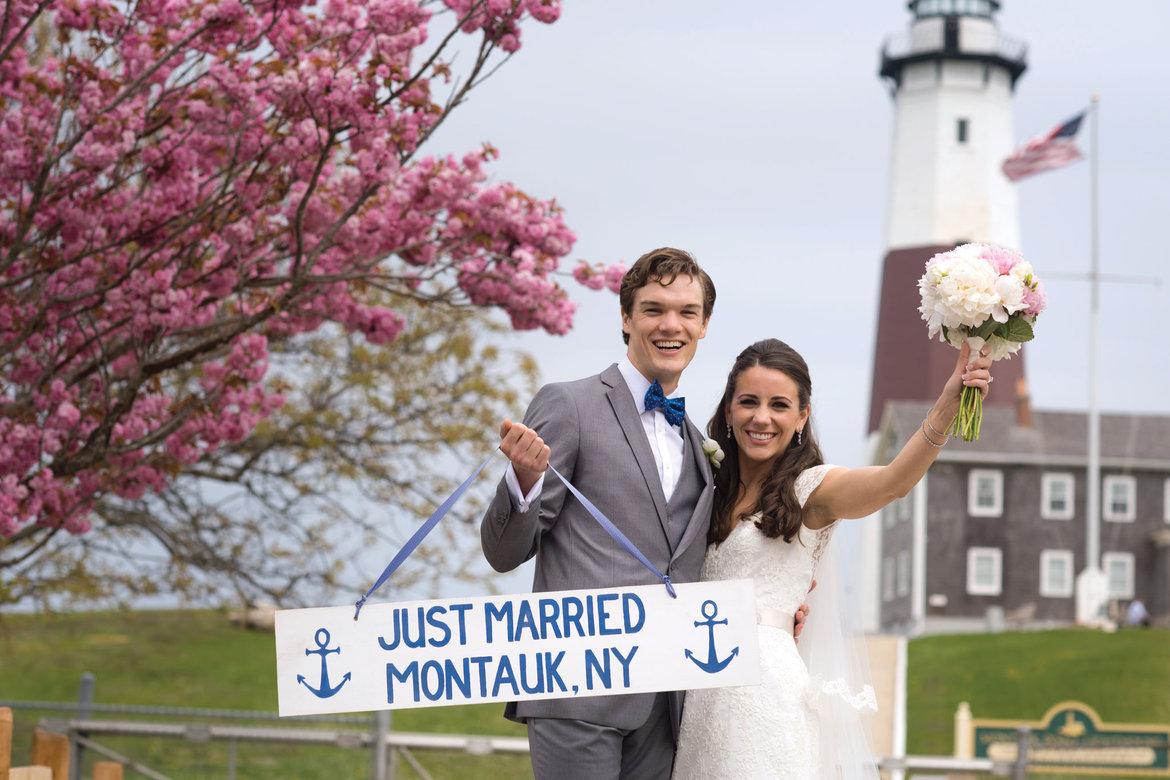 outdoor wedding just married sign