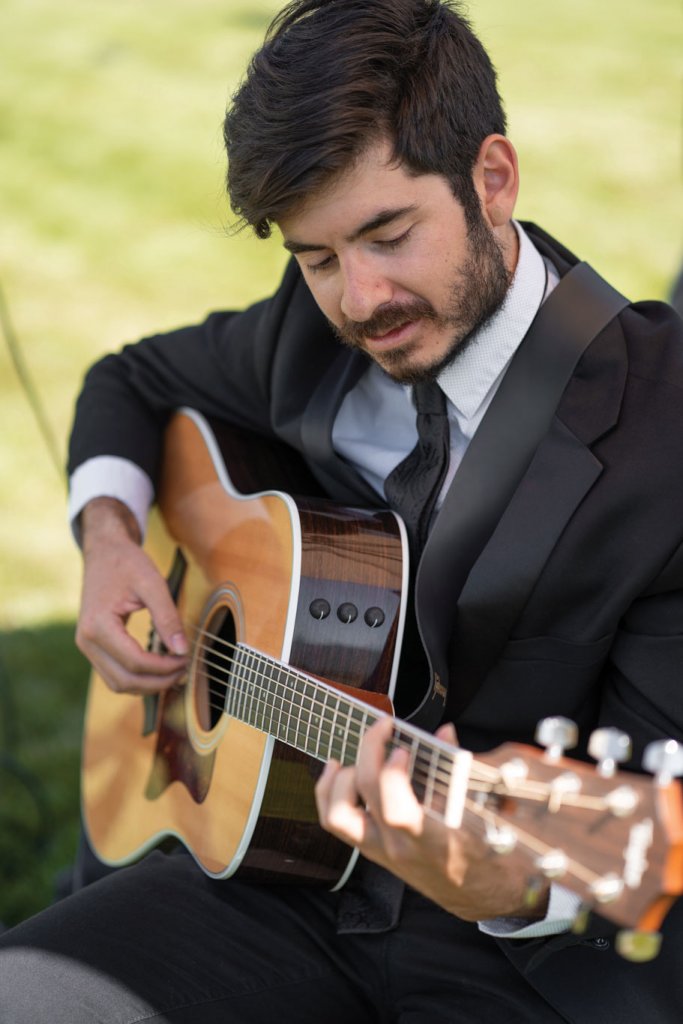 guitar player at wedding