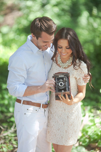tips for saving money on photography for a wedding