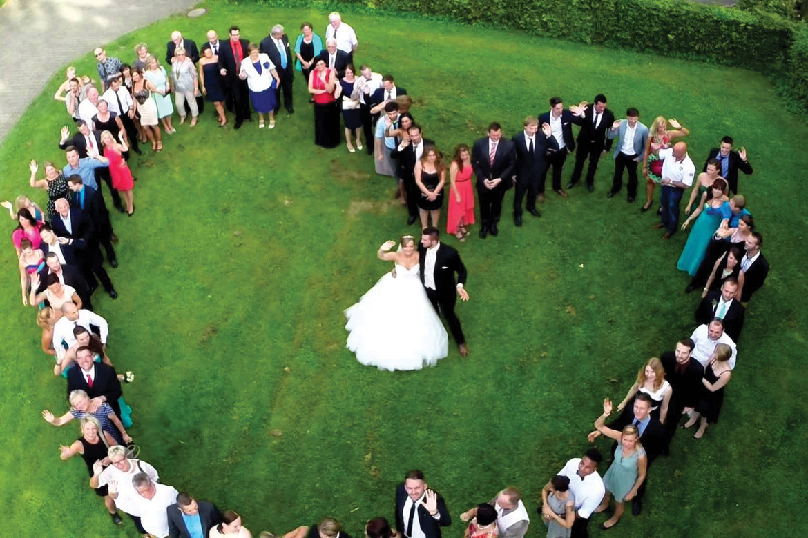 drone wedding photo