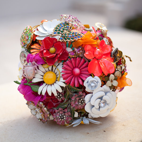 brooch bouquet