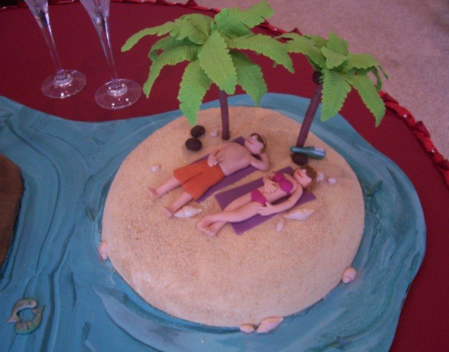 beach grooms cake