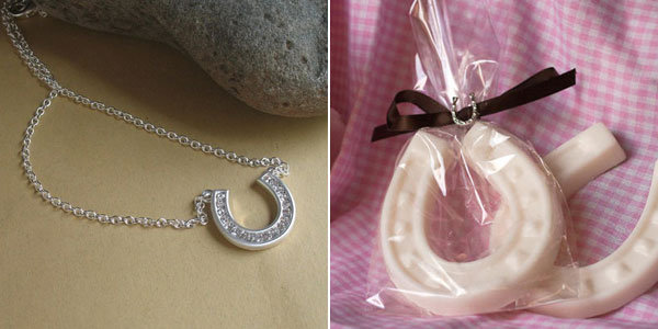 horseshoe wedding favors