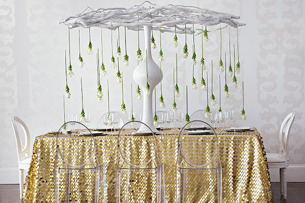 modern wedding centerpiece