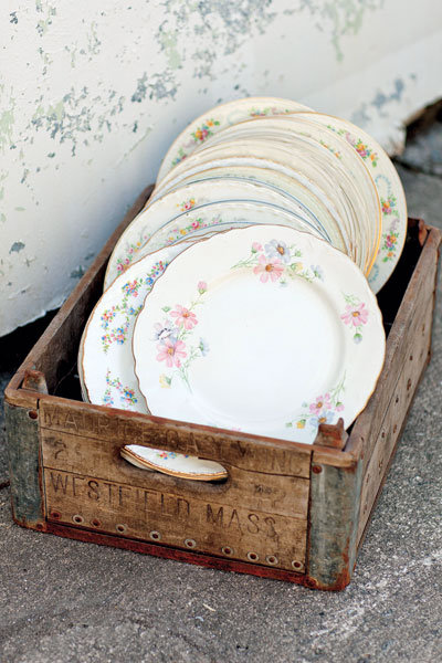 flea market plates