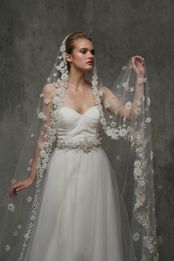 https://www.bridalguide.com/sites/default/files/blog-images/Blossom-veils/BV1464.jpg