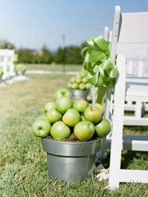 ceremony decor with apples