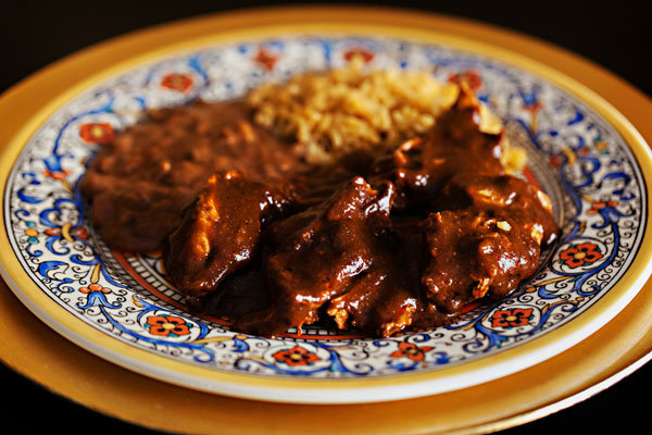 chicken in chocolate mole sauce