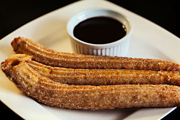 churros with chocolate dipping sauce