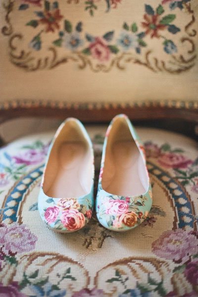 floral print shoes