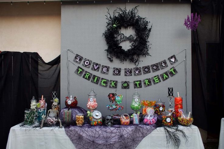 halloween wedding candy buffet