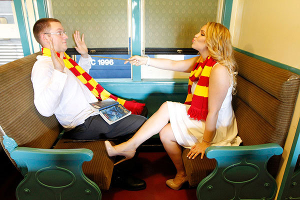 harry potter hogwarts express engagement photos