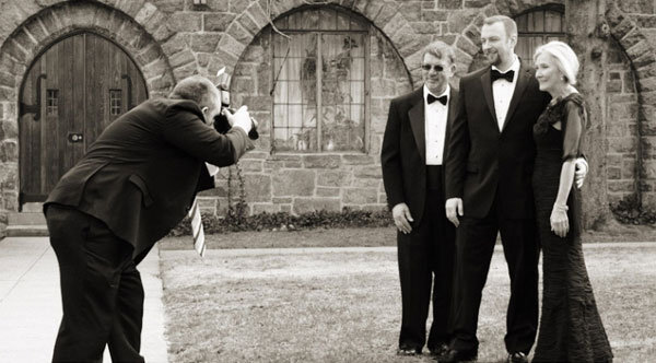 wedding photography groom with parents