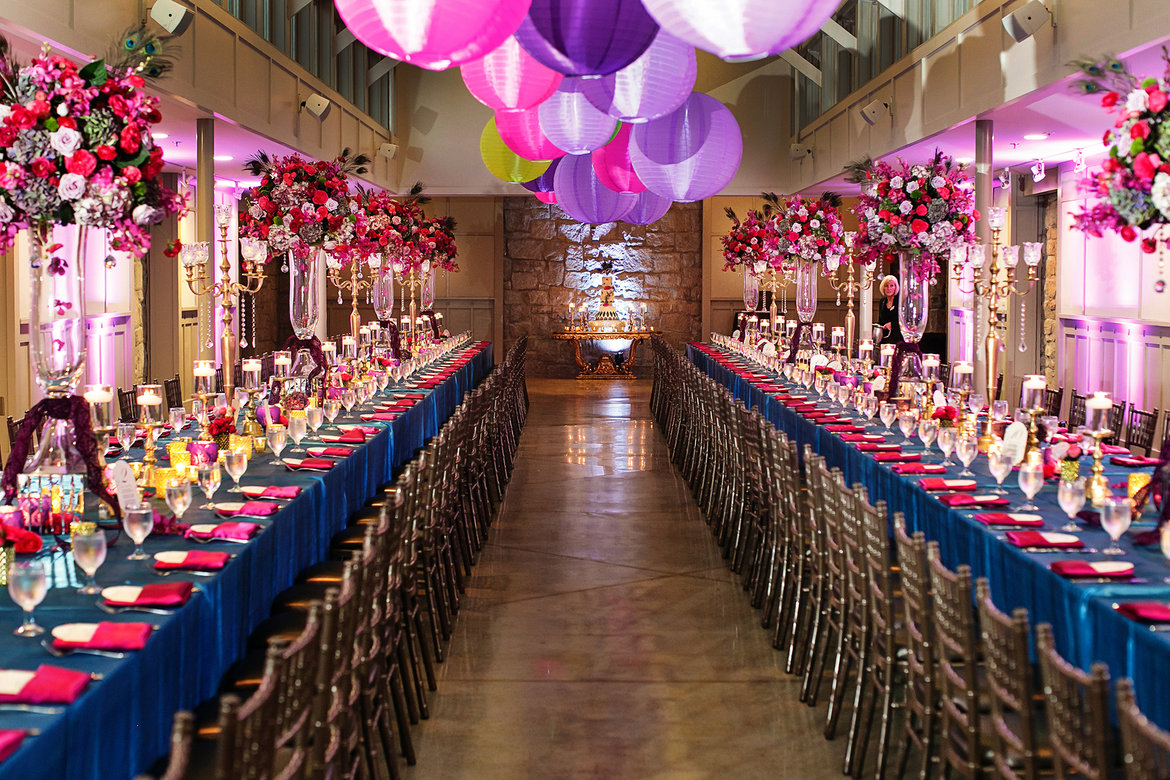 6 Creative Ways to Seat Your Wedding Guests | BridalGuide