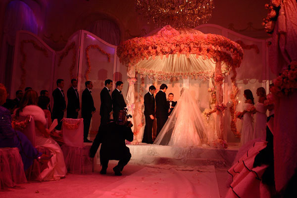 wedding ceremony chuppah