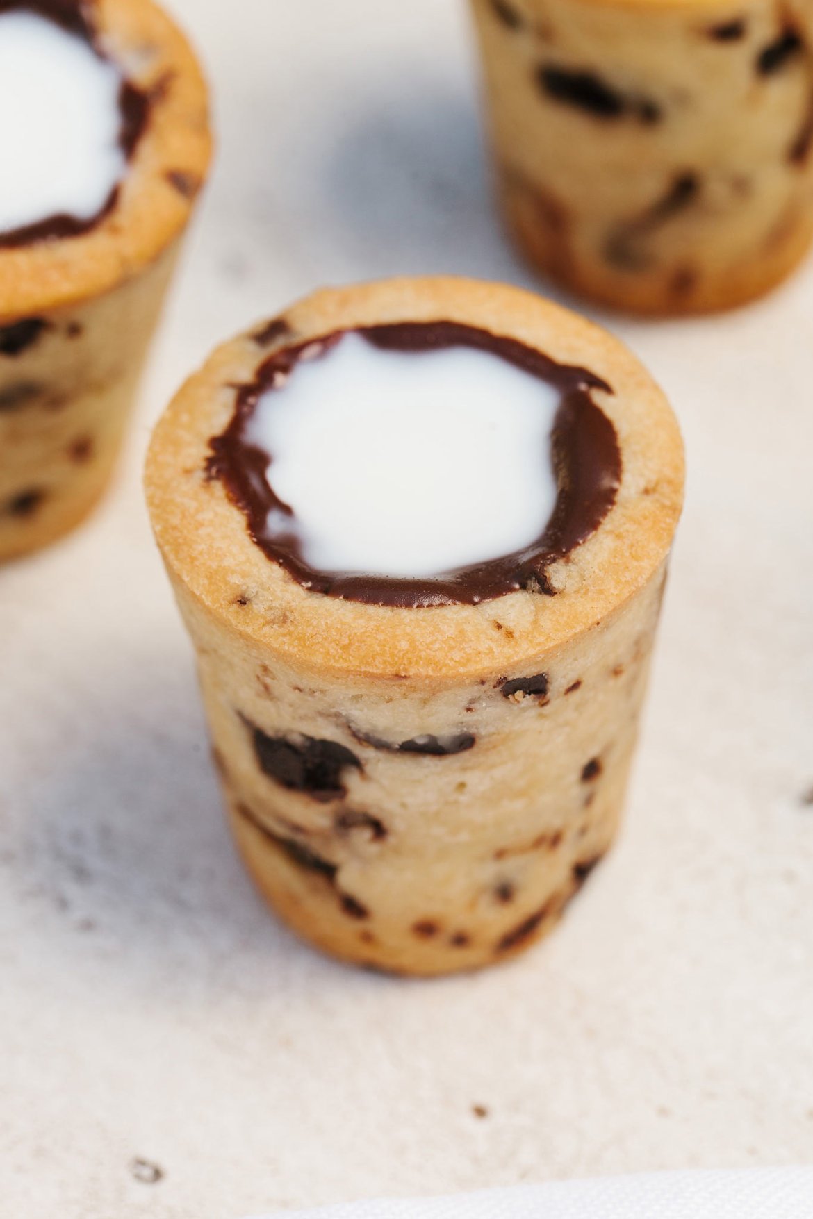 cookies and milk shots