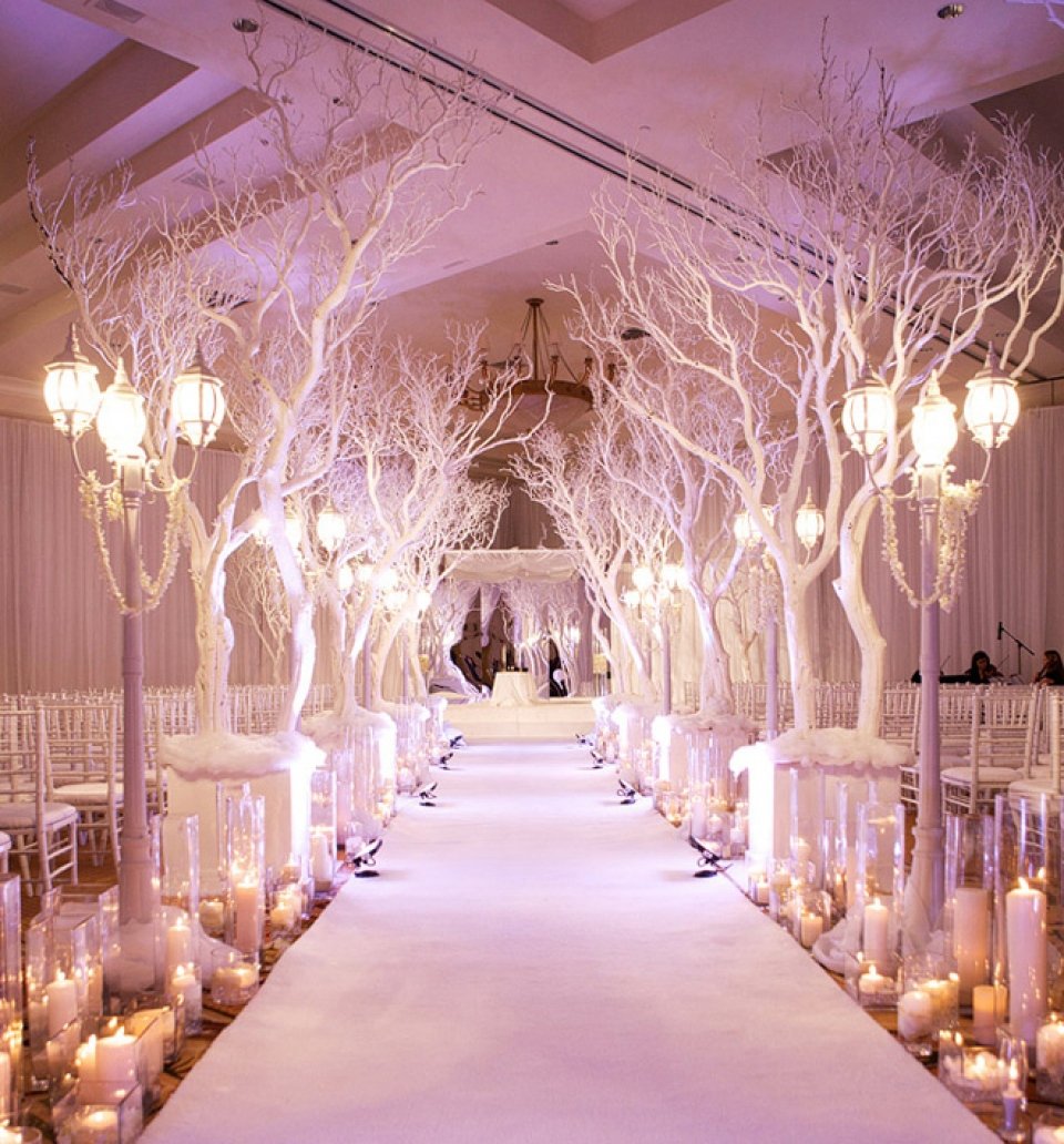 winter wedding ceremony aisle