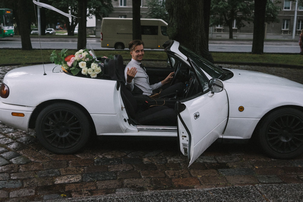 bride took her own wedding photos