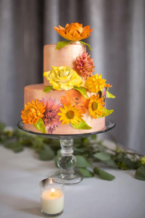 gold wedding cake