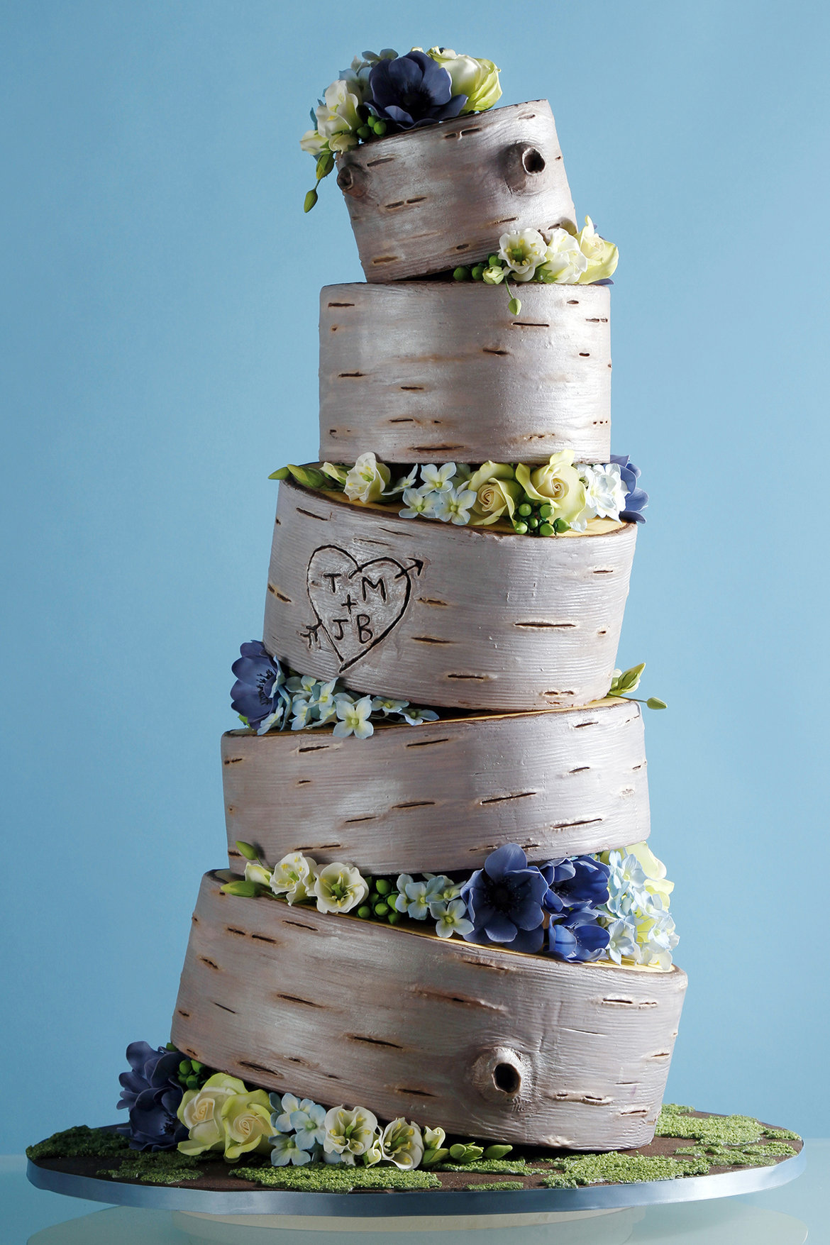 Cheap wedding cakes deals