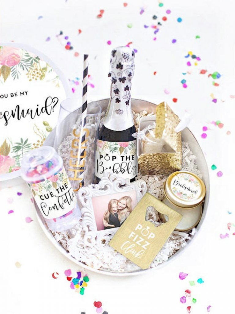 5 Bridesmaid Gift Boxes Your Girls Will Love Bridalguide 5 Bridesmaid Gift Boxes Your Girls Will Love Bridalguide