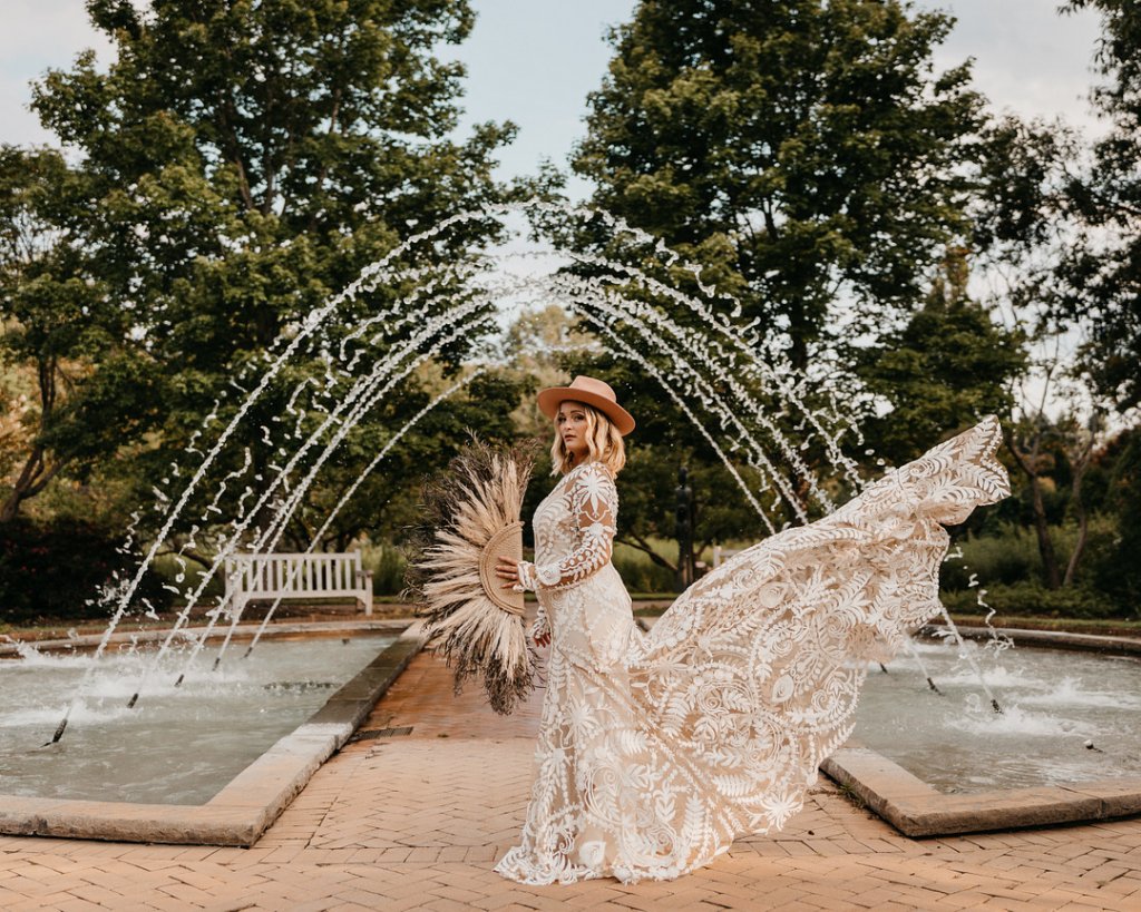bride with water fountain