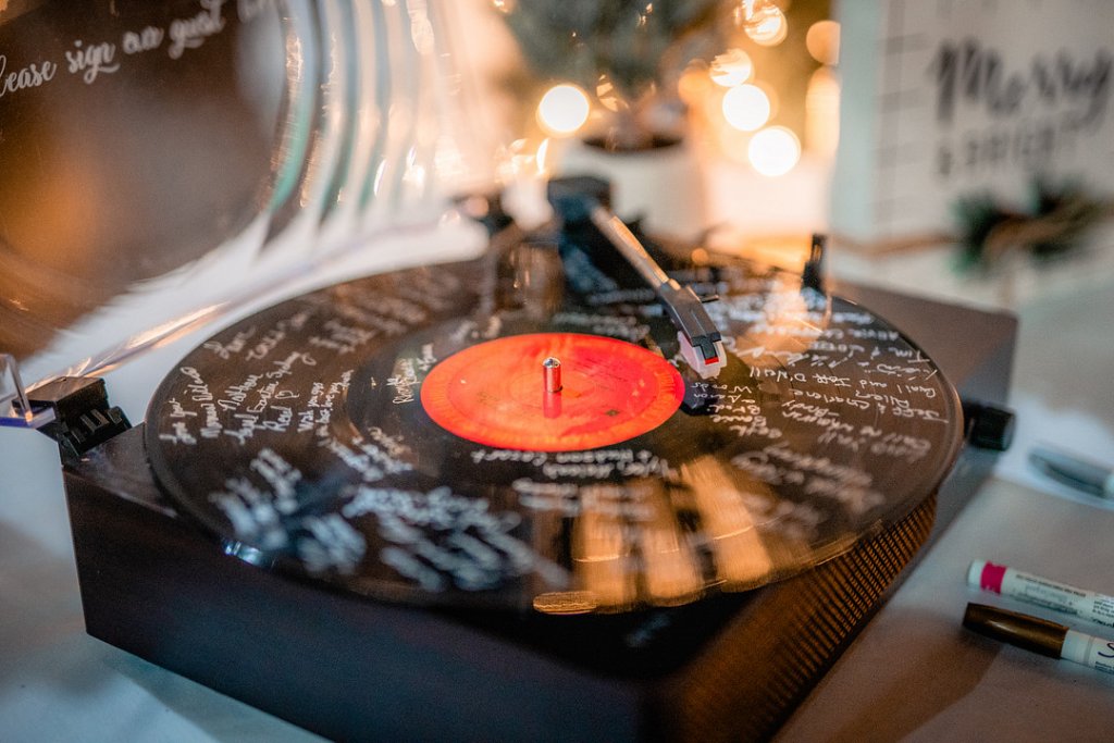 record wedding guest book