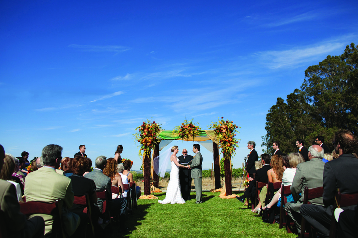 wedding dresses for summer outdoor weddings